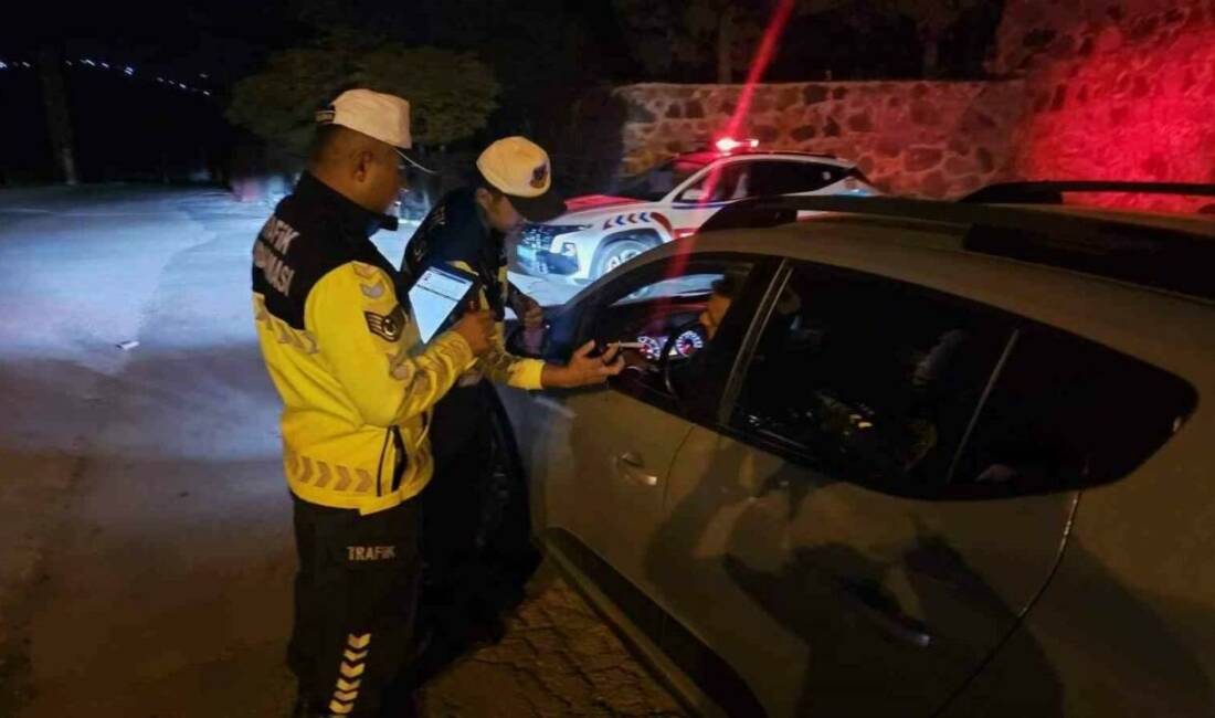 Kilis’te jandarmadan alkol denetimi Kilis İl Jandarma Komutanlığı Trafik Timleri tarafından alkollü araç kullanımına