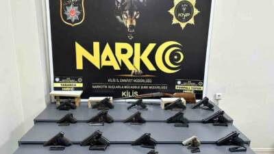 Kilis’te polis ekiplerinin düzenlediği operasyonda bir tır ve bazı ikametlerde