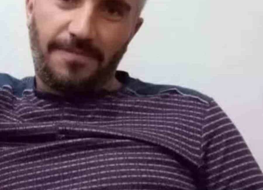 Lastik değişimi sırasında kayan tırın altında kalarak hayatını kaybetti Mardin'in Kızıltepe ilçesinde lastiği patlayan tırın altında kalarak hayatını kaybeden