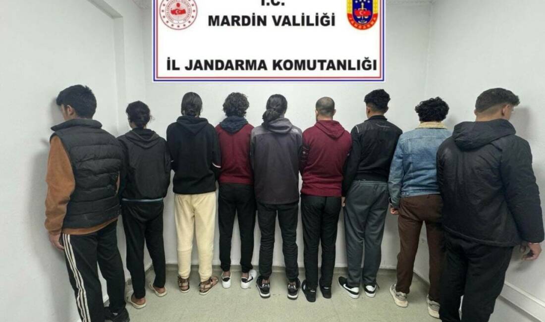 Mardin’de 9 düzensiz göçmen yakalandı Mardin İl Jandarma Komutanlığı Göçmen Kaçakçılığı ve İnsan Ticareti ile