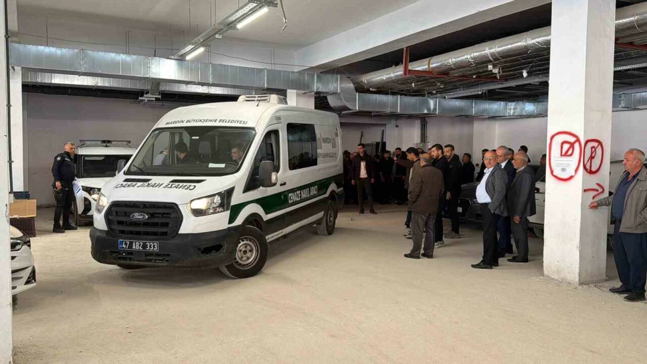 Mardin'in Kızıltepe ilçesinde evde ölü bulunan 3 kişilik aileden anne