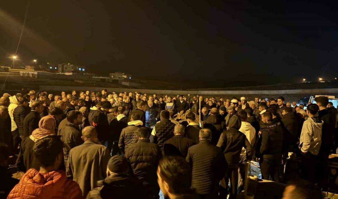 Mardin'in Kızıltepe ilçesinde evde ölü bulunan 3 kişilik aileden baba