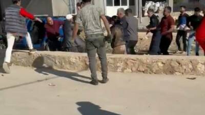 Mardin'in Artuklu ilçesinde Ortaköy Mahallesi'nde iki aile arasında çıkan sopalı