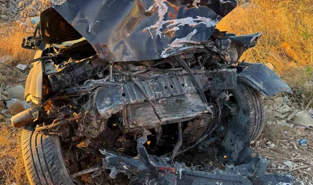 Mardin'in Kızıltepe ilçesinde meydana gelen kazada 34 BJL 681 plakalı