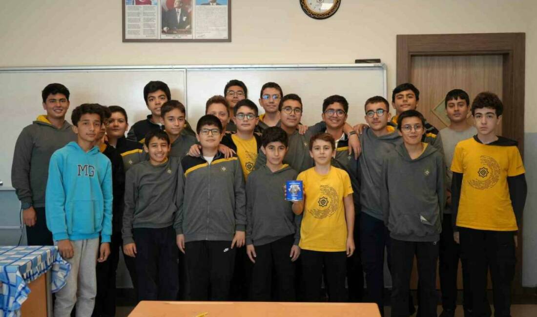 Öğrencilerden Gazze’ye anlamlı destek: Harçlıklarını bağışladılar Gaziantep’te lise öğrencileri, İsrail’in abluka altında tuttuğu Gazze’deki akranları için