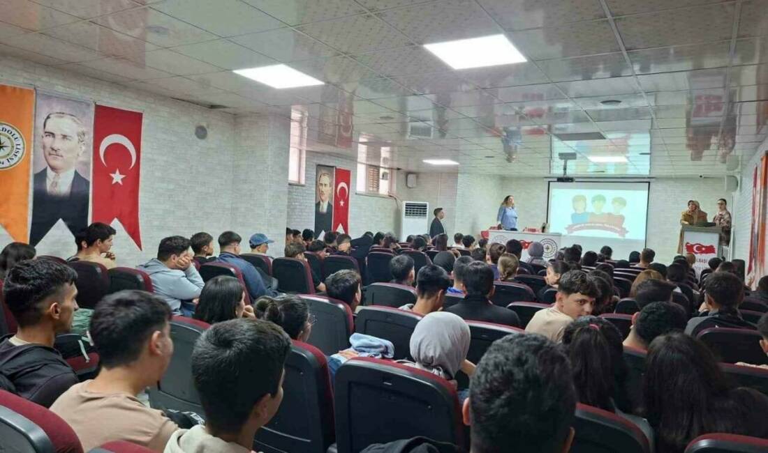 Öğrencilere sağlıklı yaşam kültürü eğitimi verildi Adıyaman’ın Gölbaşı ilçesindeki okullarda sağlıklı yaşam bilincini artırmak amacıyla eğitim