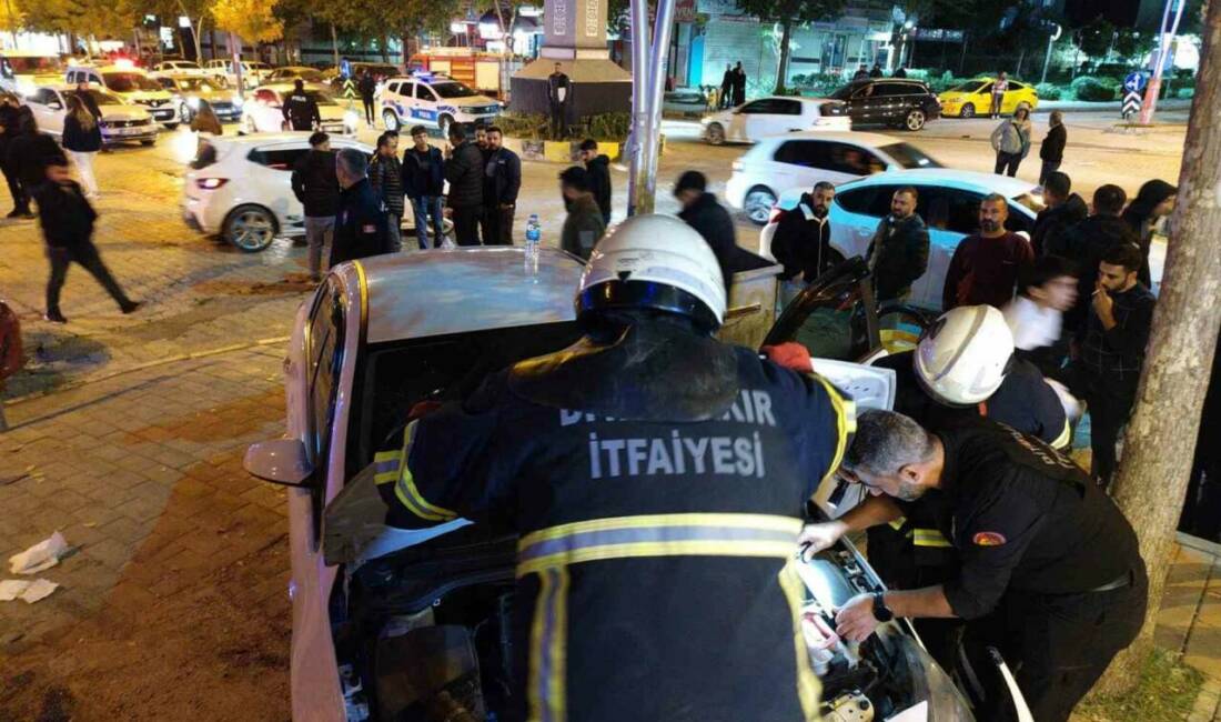 Ergani ilçesinde meydana gelen trafik kazasında sürücüsünün direksiyon hakimiyetini kaybettiği