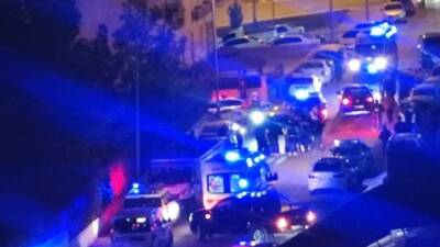 Şanlıurfa'nın Karaköprü ilçesindeki bir düğün sırasında park yeri nedeniyle çıkan