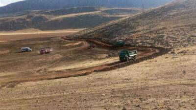 Siirt'in Pervari ilçesinde Zirin Gölü'nde taşkın riskini azaltma talepleri üzerine