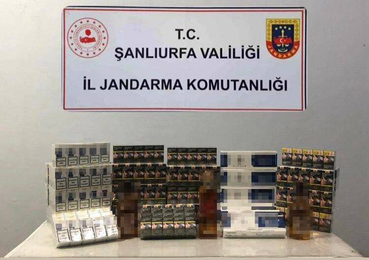 Şanlıurfa’da 5 bin 210 paket kaçak sigara ele geçirildi Şanlıurfa İl Jandarma Komutanlığı ekipleri Viranşehir ve Haliliye ilçelerinde yaptıkları