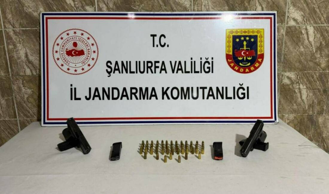 Şanlıurfa’da 5 ruhsatsız silah ele geçirildi Şanlıurfa’da jandarma ekipleri tarafından yapılan operasyonda 5 ruhsatsız silah ele