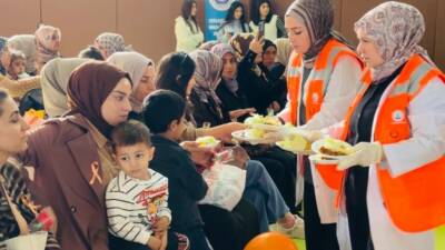 Ceylanpınar ilçesinde Kadına Yönelik Şiddetle Uluslararası Mücadele Günü kapsamında düzenlenen