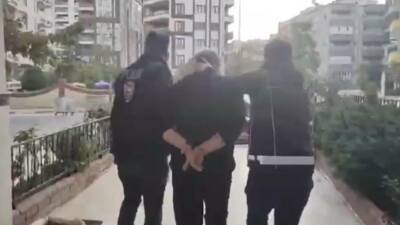 Şanlıurfa'da terör örgütü DAEŞ'a yönelik gerçekleştirilen operasyonda 11 kişi gözaltına