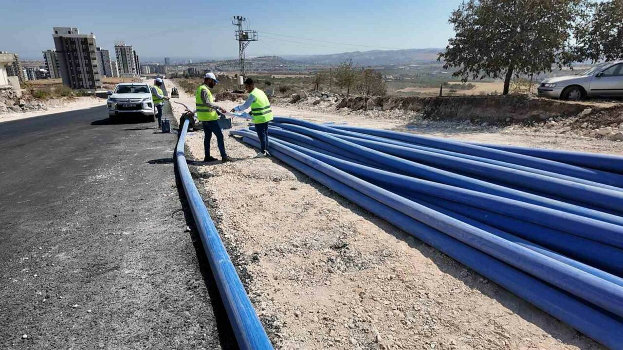Şanlıurfa Büyükşehir Belediyesi ŞUSKİ Genel Müdürlüğü, şehrin dört bir yanında