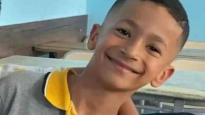 Şanlıurfa'nın Ceylanpınar ilçesinde tır ile hafif ticari aracın çarpıştığı trafik