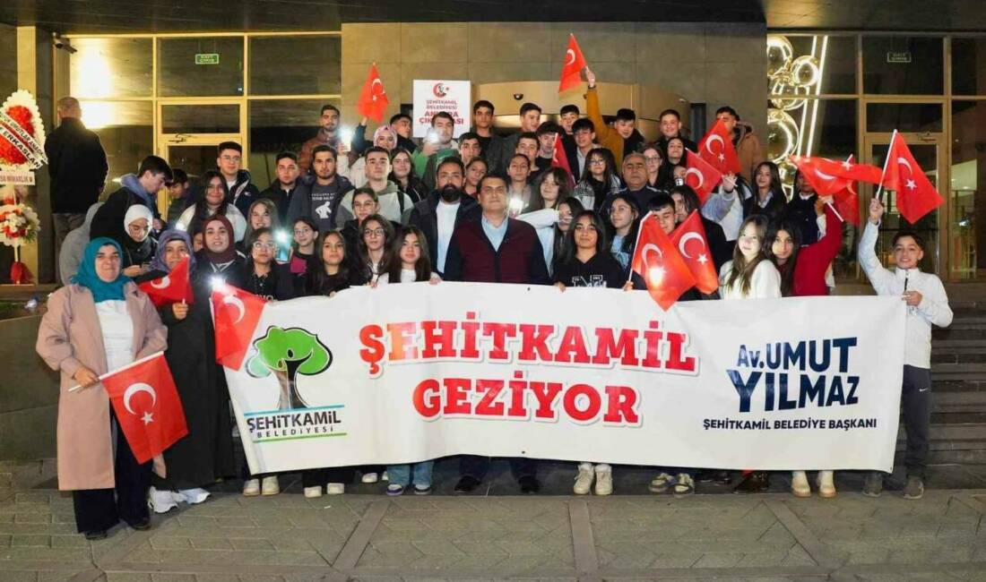 Gaziantep Şehitkamil Belediye Başkanı Umut Yılmaz, 29 Ekim Cumhuriyet Bayramı'nın