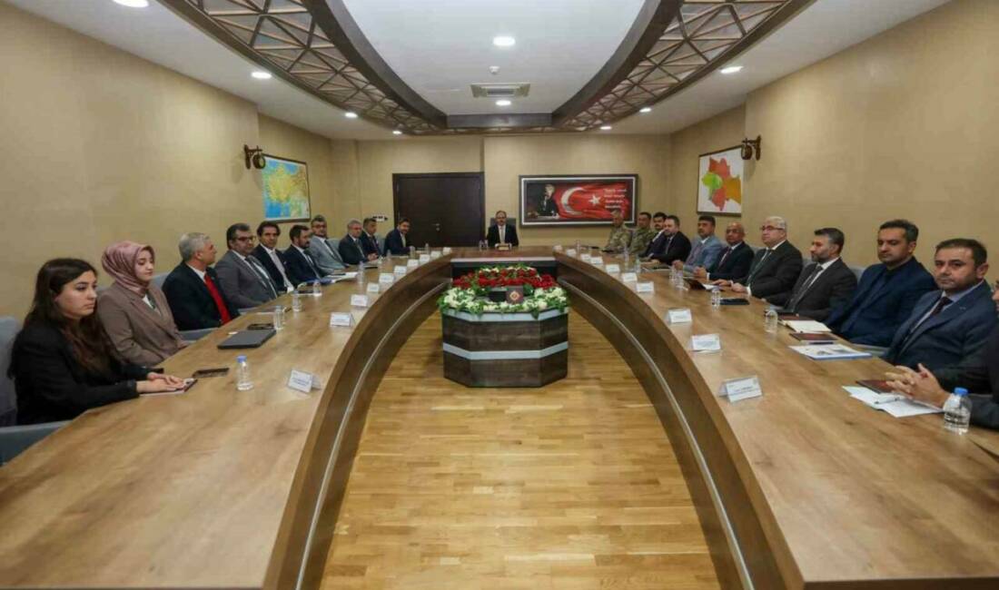 Siirt’te bağımlılıkla mücadele toplantısı gerçekleşti Siirt Valisi Dr. Kemal Kızılkaya başkanlığında Bağımlılıkla Mücadele Koordinasyon Kurulu