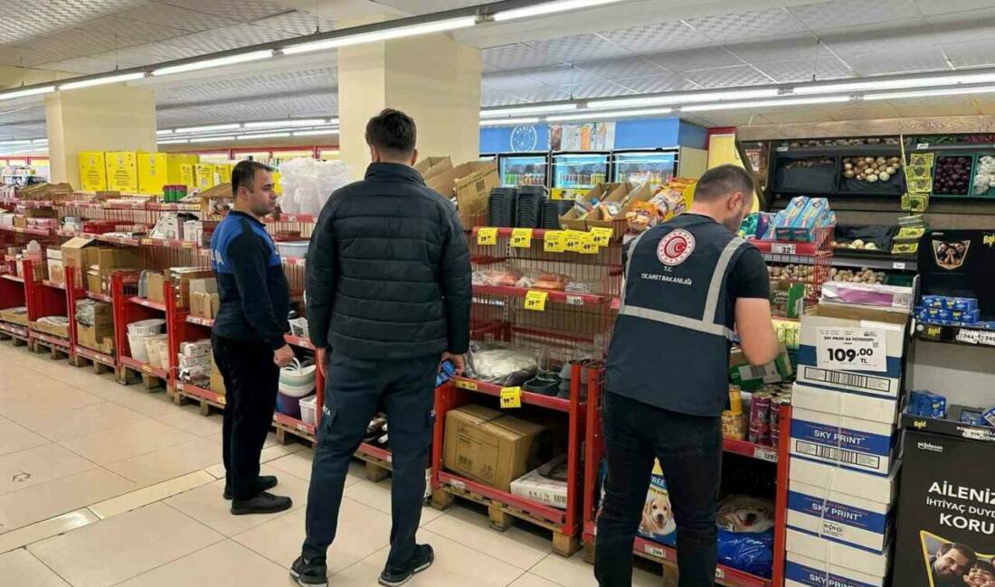 Siirt’te fiyat etiketi denetimleri devam ediyor Siirt Ticaret İl Müdürlüğü ile Siirt Belediyesi Zabıta ekipleri tarafından,