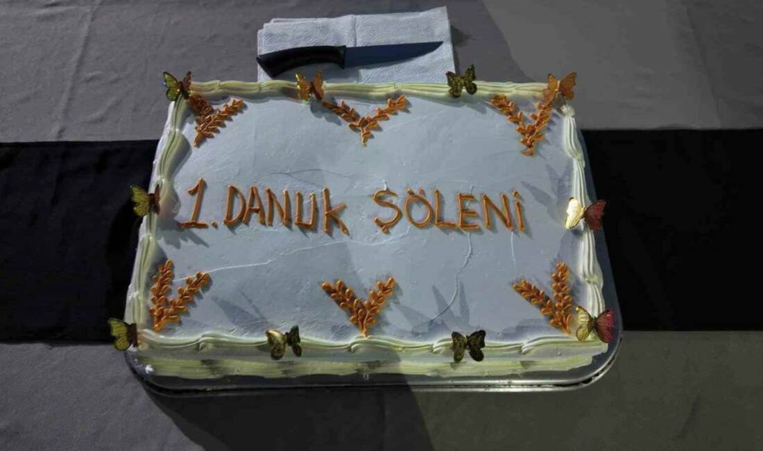 Siirt’te koruma altındaki çocuklarla “Danuk Şöleni” Siirt’te koruma altındaki çocuklarla Danuk (haşlanmış buğday) Şöleni ve Yıldızların