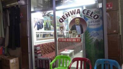 Cizre'nin sembol çay ustası Celal Çazım, 67 yıldır kahvecilik mesleğini
