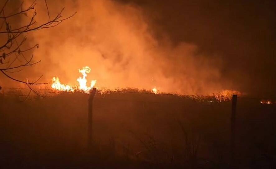 Sülüklü Göl’de kamışlar alev aldı Sülüklü Göl mevkisinde kamışların yanmasıyla çıkan yangın, hızlı bir şekilde
