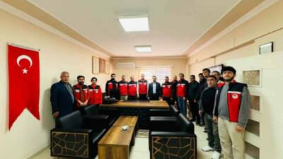 Dicle İlçe Kaymakamı Mustafa Atış, ilçedeki tekstil atölyesi inşaatını ziyaret