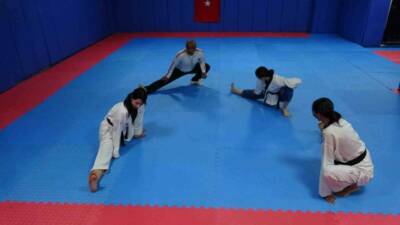 Gaziantep'te 44 yıl önce tekvando ile tanışan Veysel Döşüçukur, Türkiye