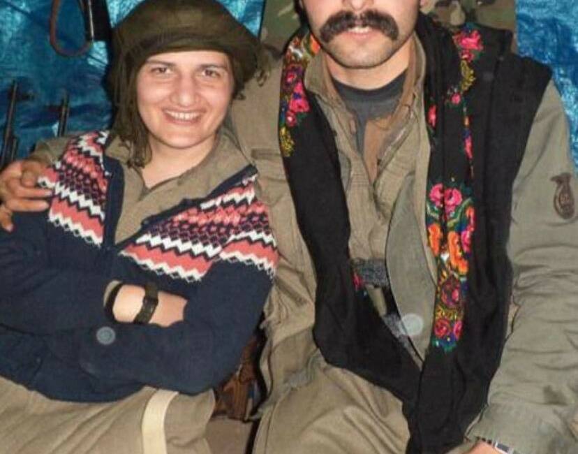 Teröristle fotoğrafı yayınlanan Semra Güzel’e 8 yıl 9 ay hapis cezası Adıyaman Cumhuriyet Başsavcılığının yürüttüğü soruşturma sonucunda Semra Güzel’in yurt dışına