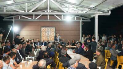 Şehitkamil Belediye Başkanı Umut Yılmaz, halk buluşmaları kapsamında Kızıkhamurkesen Mahallesi’ni