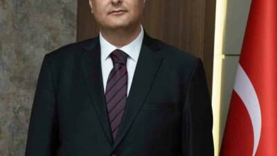 Şehitkamil Belediye Başkanı Umut Yılmaz, ilkokul ve ortaokul öğrencilerine söz