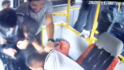 Gaziantep'te bir halk otobüsü şoförü ile yaşlı bir yolcu arasında