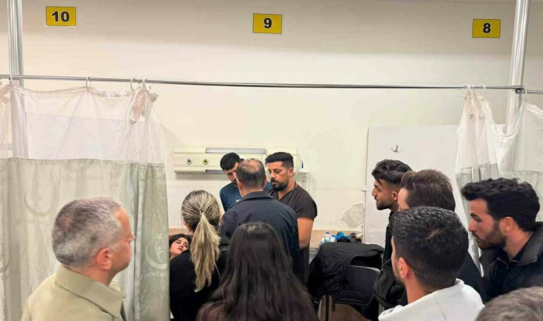 Besni ilçesindeki KYK yurdunda kalan yaklaşık 50 öğrenci akşam yemeğinden