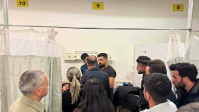 Besni ilçesindeki KYK yurdunda kalan yaklaşık 50 öğrenci akşam yemeğinden