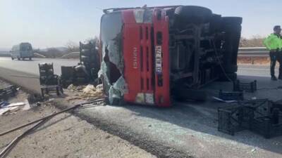 Gaziantep’te 3 aracın karıştığı zincirleme kazada ağır yaralanan 9 yaşındaki