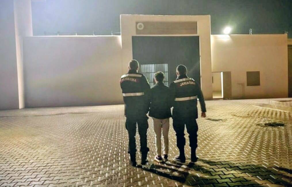 Adıyaman'ın Kahta ilçesinde uyuşturucu ticareti suçundan aranan ve hakkında kesinleşmiş