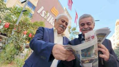 Siirt'te yaşayan 65 yaşındaki Şakir Şahin, 25 yıldır bulmaca çözmek