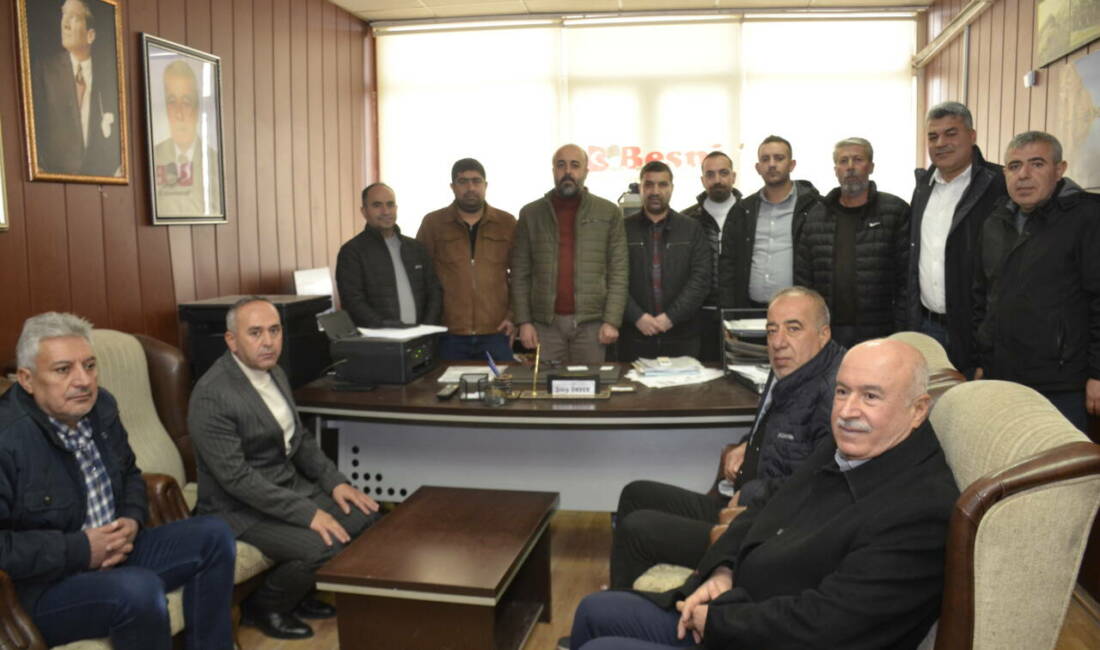 Besni Esnaf ve Sanatkârlar Odası Başkanı Hayati İşitmen, Yönetim Kurulu