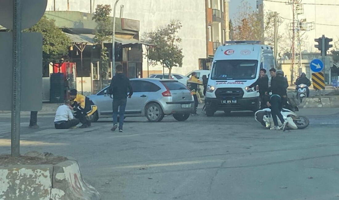 Adıyaman’da, kontrolden çıkarak devrilen motosikletin sürücüsü yaralandı.