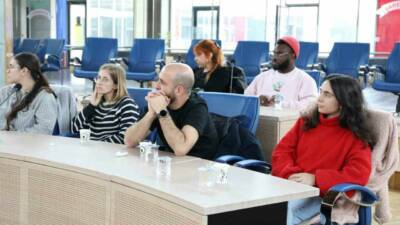 Uluslararası Gençlik İnisiyatifi Derneği'nin projesi kapsamında 13 Avrupa Birliği ülkesinden