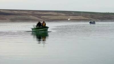 Adıyaman'ın Kahta ilçesinde, balık tutmak için Atatürk Barajı göletine açılan