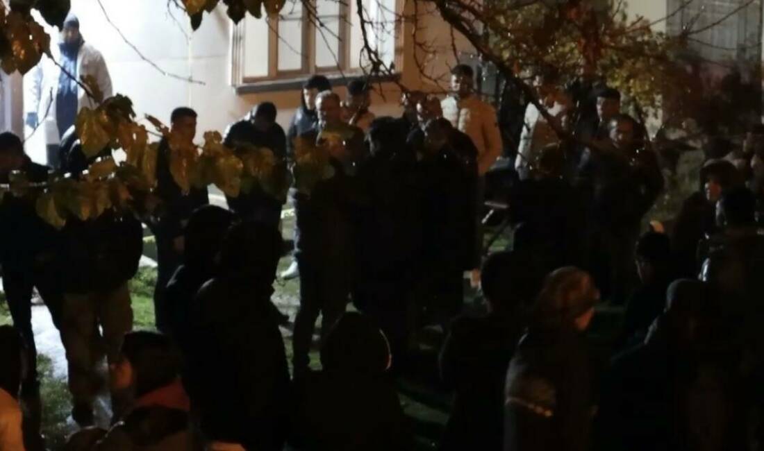 Adıyaman’ın Besni ilçesinde bir şahıs, eşini ve bacanağını silahla öldürdükten