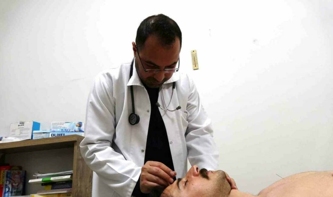 Gaziantep'te akupunktur tedavisiyle sağlıklarına kavuşan Hacer Kurt ve Ertuğrul İrfan