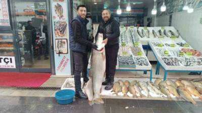 Batman’da sergilenen 2 metre 10 santim uzunluğunda ve 67 kilogram