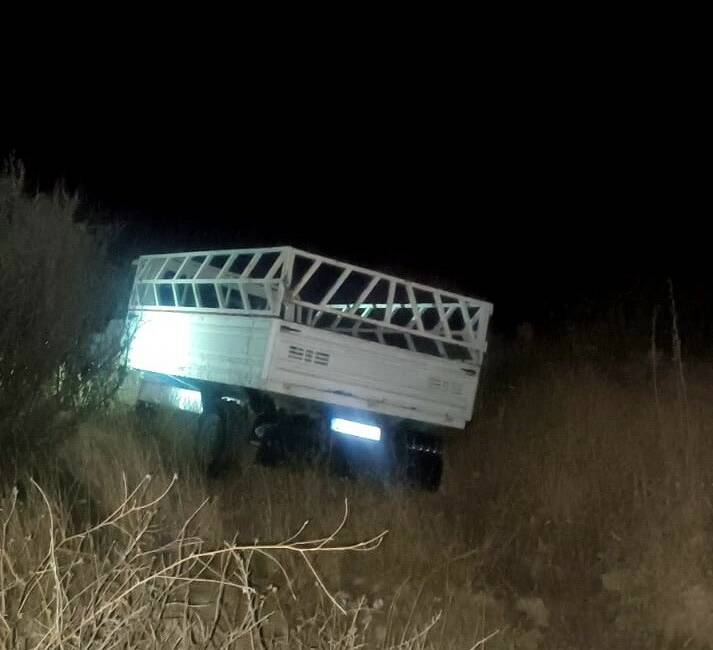 Adıyaman’da, sürücüsünün direksiyon hakimiyetini kaybettiği otomobilin şarampole yuvarlanması sonucu 1