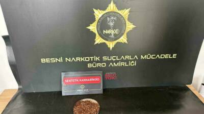 Besni ilçesinde yapılan operasyonda 50 gram sentetik kannabinoid maddesi bulunduran
