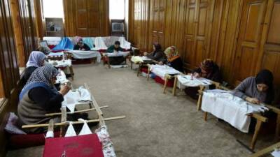 Antep İşi Nakışı, Gaziantep'te genç kızların çeyizlerinde kullanılan özel kumaşlar