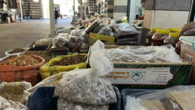 Çermik ilçesi, Diyarbakır'da sebze, meyve, organik ürünler ve kuruyemişlerin yetiştirildiği