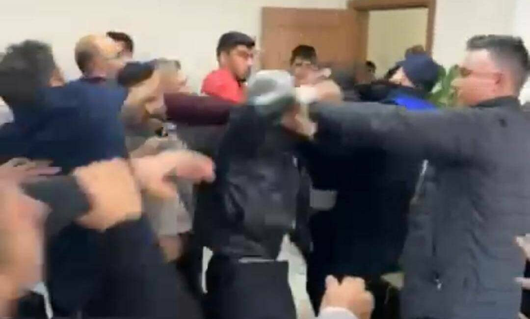 Ceylanpınar Belediyesi'nde görevli bir mühendisin, belediye başkanının korumaları tarafından darp