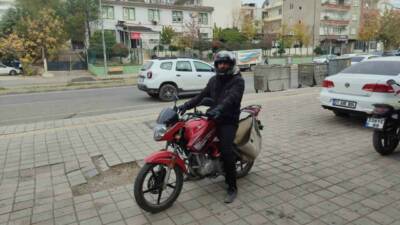 Çermik ilçesinde bir motosiklet sürücüsü, Kent Güvenlik Yönetim Sistemi'ne takılarak