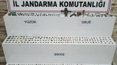 Diyarbakır'da jandarma ekiplerince düzenlenen operasyonda Bizans dönemine ait 690 sikke